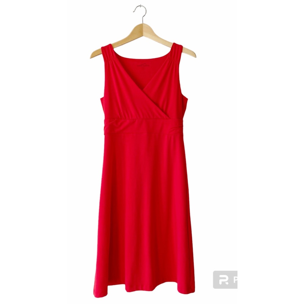 NWOT. Eddie Bauer Travex Lily Travel Dress